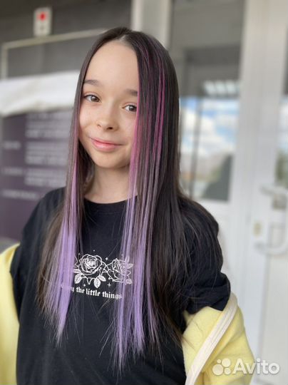 Наращивание цветных прядей