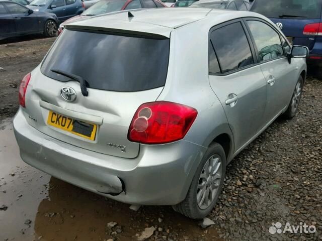 Разбор на запчасти Toyota Auris E15
