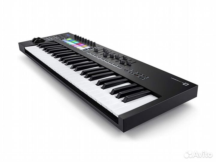 Novation Launchkey 49 MK3 миди-клавиатура