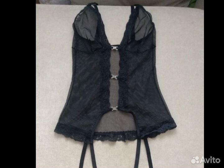 Боди с подвязками