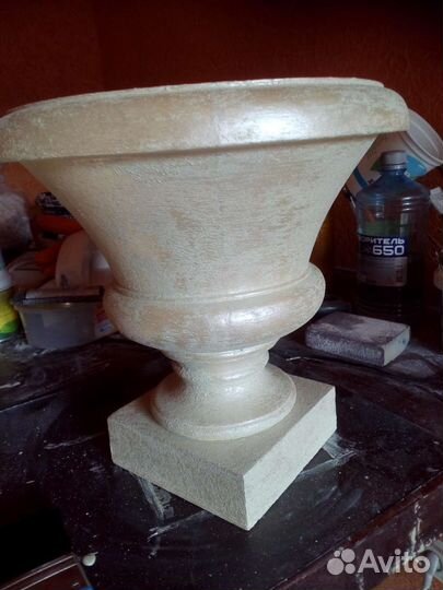 Вазоны уличные