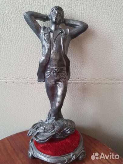 Статуэтка Франция оловянная