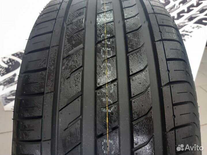 Nexen N Fera RU1 235/45 R18 94V