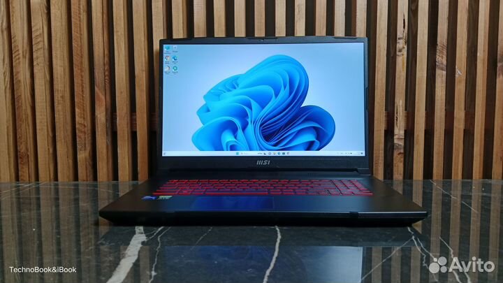 Игровой ноутбук MSI Katana GF76