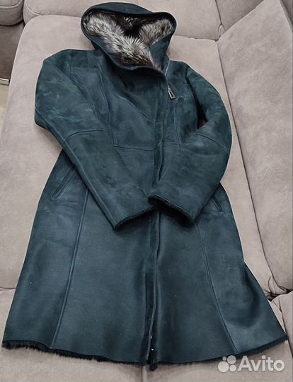 Дубленка натуральная женская с капюшоном