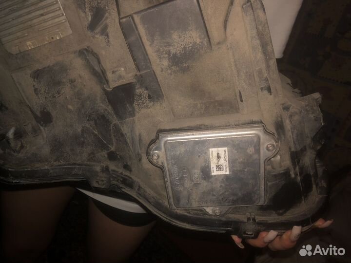 Фара Range Rover