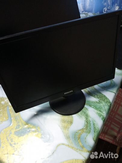 Монитор Philips 19