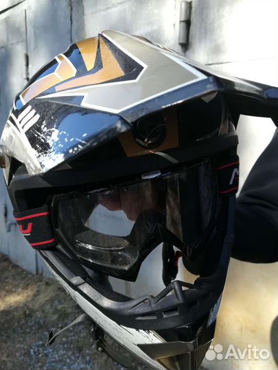 Мотоциклетный шлем