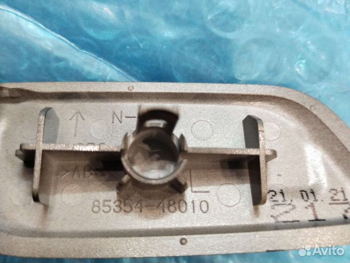 Крышка форсунки Лексус Rx 3 левая черная 13-15