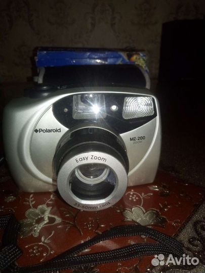 Плёночный фотоаппарат Polaroid
