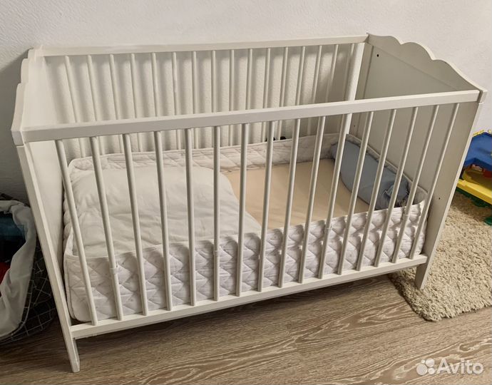 Детская кровать IKEA с матрасом