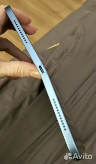 Планшет Apple iPad (10th Gen) 64 гб на детали