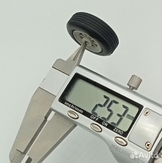 Крепление заднего колеса + колесо резиновое 30мм