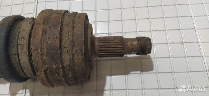 Полуось задняя правая Mercedes W140