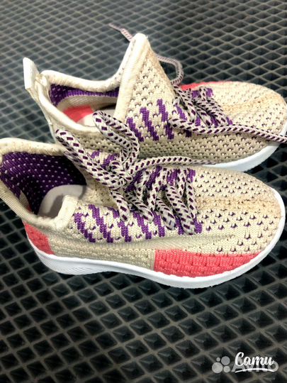 Кроссовки для девочки