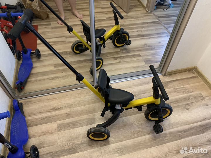 Трехколесный велосипед - беговел 4в1