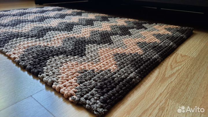 Коврик ручной работы