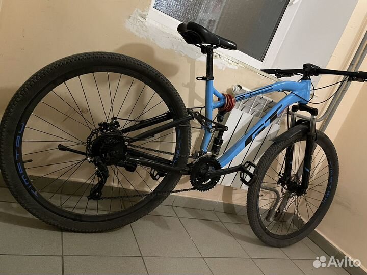 Велосипед шоссейный GT