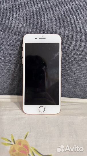 iPhone 8, 64 ГБ