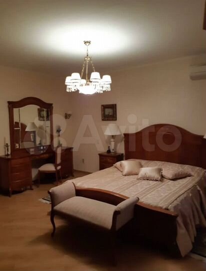 4-к. квартира, 168,4 м², 3/10 эт.