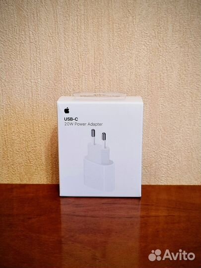 Адаптер для Айфона / Блок USB Type-C 20W (новый)