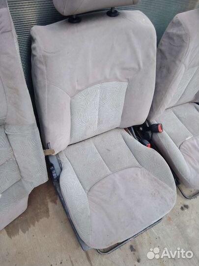 Сиденья Nissan Almera n16