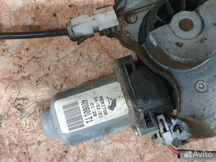 Стеклоподьемник двери передний левый 1,8 АКПП Niss