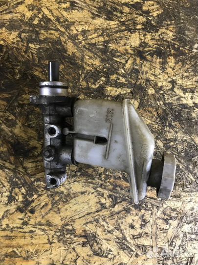 Главный тормозной цилиндр Kia Rio хэтчбек 1.4 G4EE