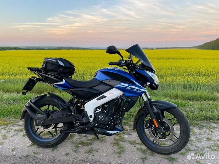 Bajaj pulsar ns 200