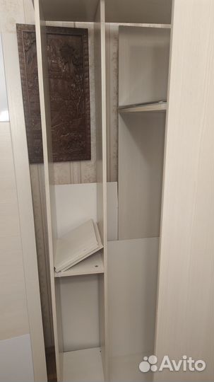 Угловой шкаф