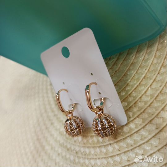 Серьги Шарики ювелирная бижутерия