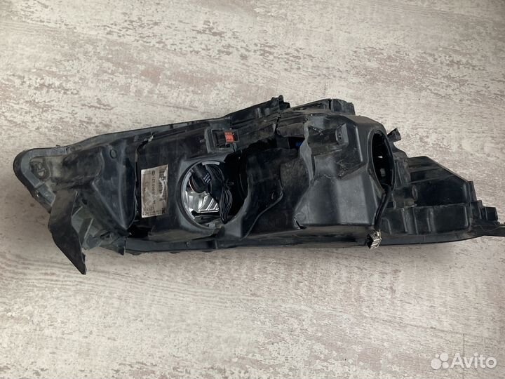 Фара битая для Opel Astra J ксенон адаптивный