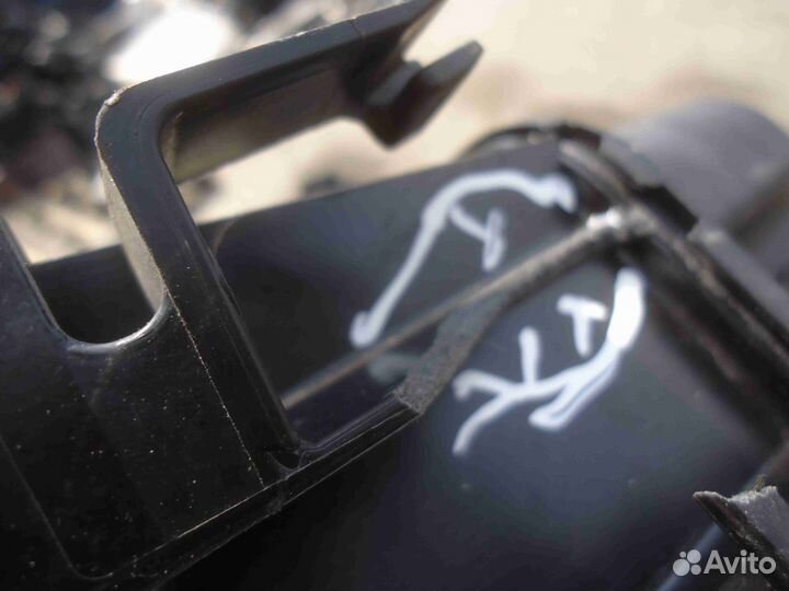 Бачок расширительный на BMW 5 G30/G31 2021 9846642