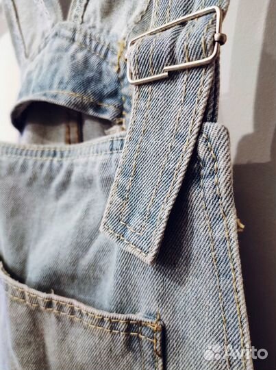 Комбинезон джинсовый