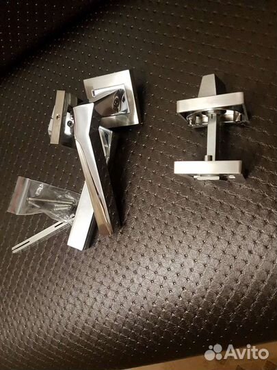 Комплект ручек для межкомнатных дверей