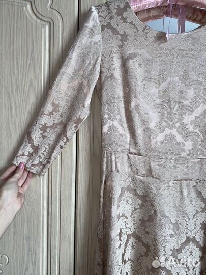 Платье вечернее со шлейфом