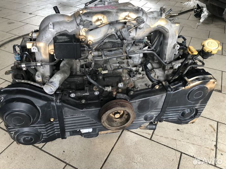 Двигатель на subaru legacy legacy BE5, BH5 EJ204