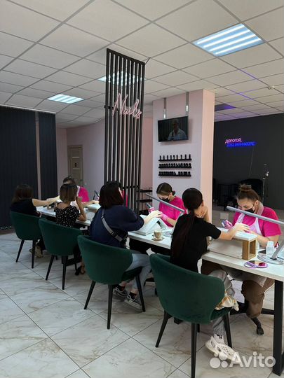 Мастер ногтевого сервиса