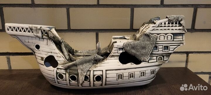 Корабль для большого аквариума