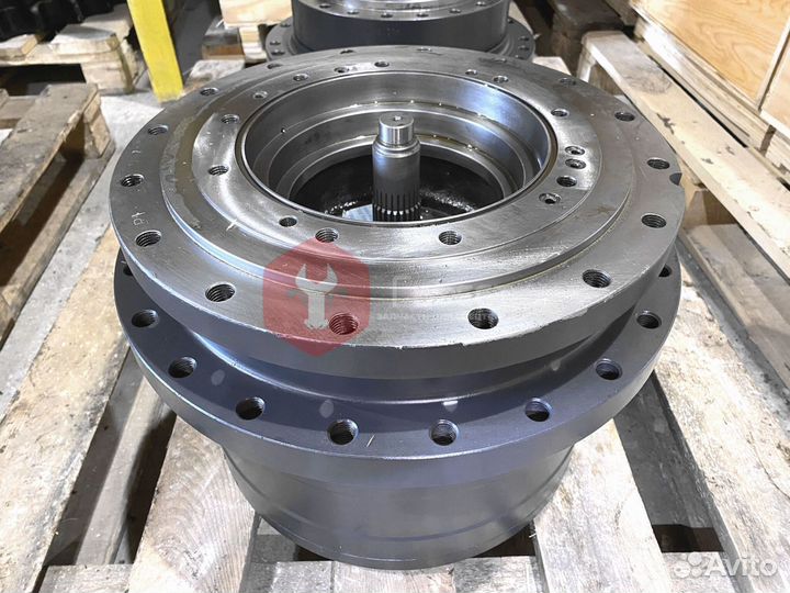 Бортовой редуктор EC140LC SA8230-33470