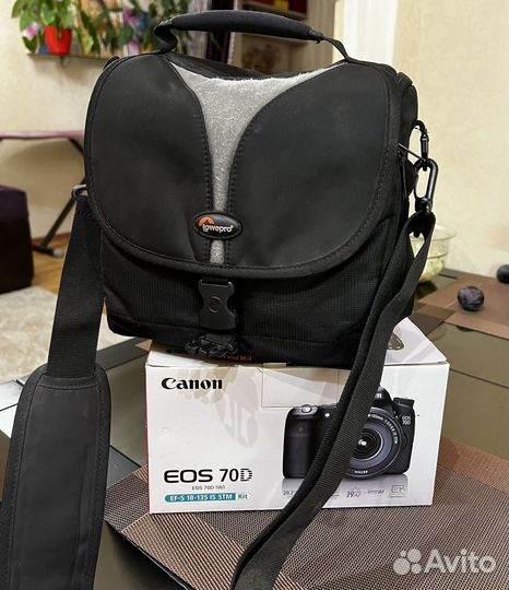 Зеркальный фотоаппарат canon 70d
