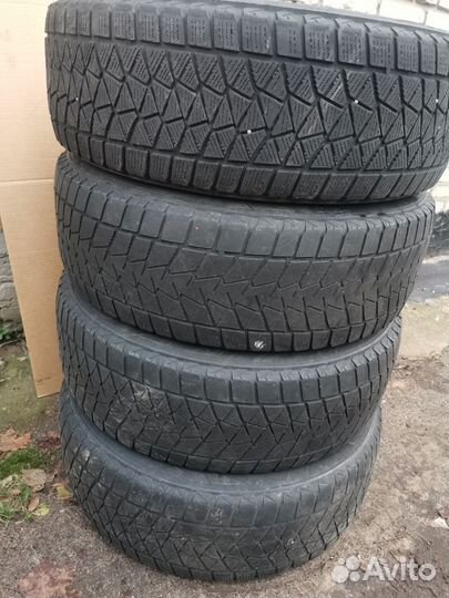 Bridgestone Blizzak DM-V2 225/65 R17 102S