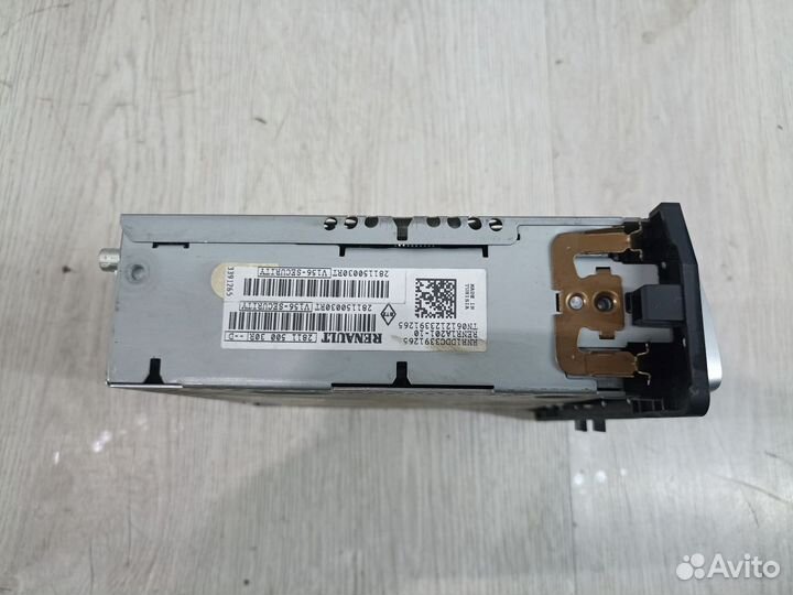 Магнитола Renault fluence