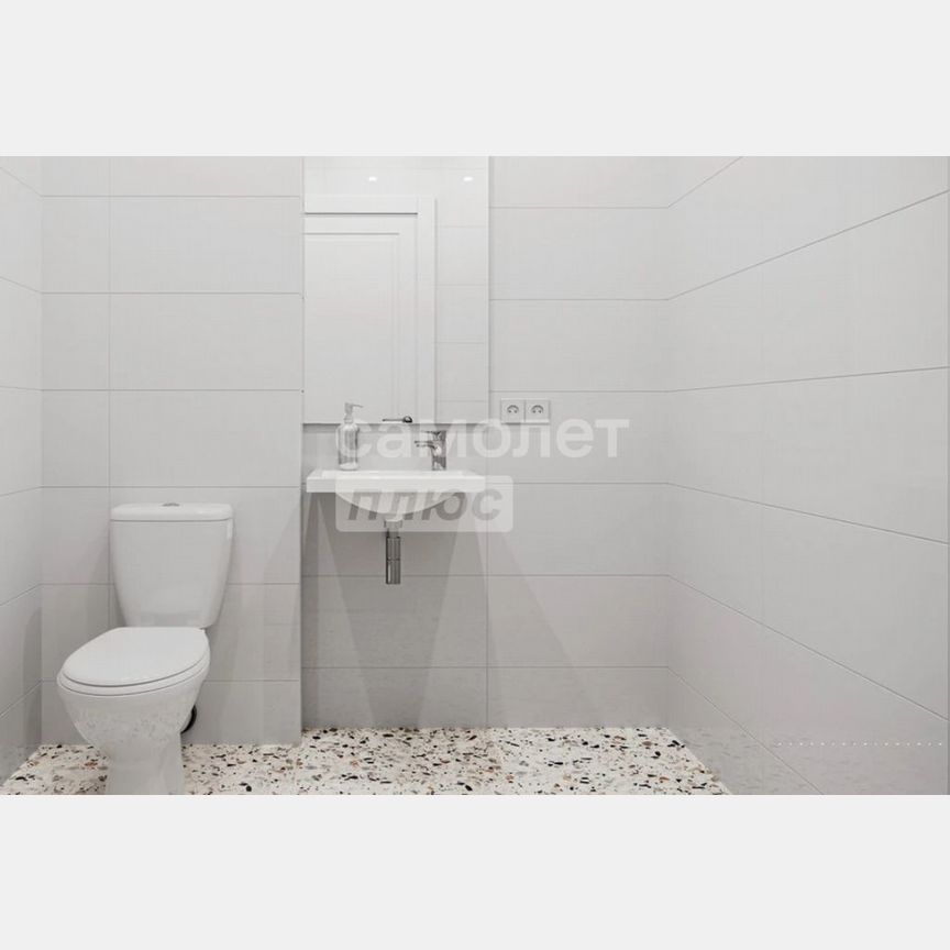 2-к. квартира, 57,5 м², 13/17 эт.