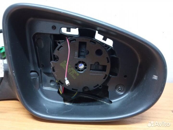Зеркало правое Volkswagen Golf 6 2009-2013