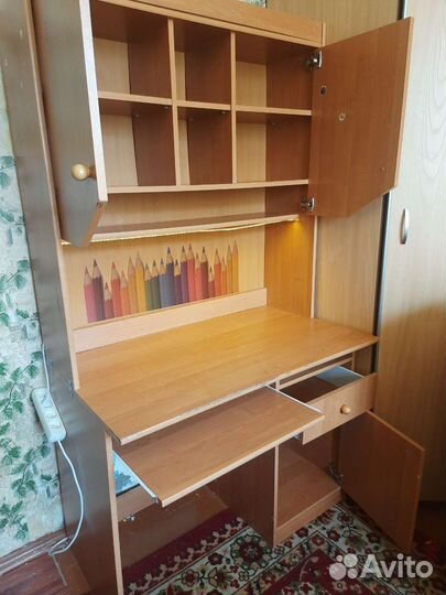 Письменный стол