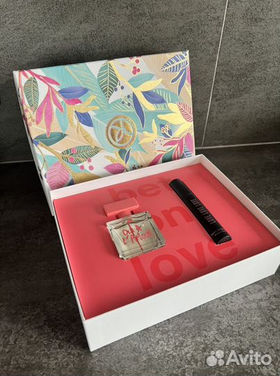 Ив Роше Подарочный набор в коробке