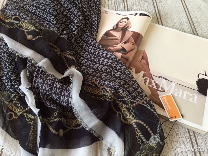 Платок Michael Kors. Батист, 2 цвета