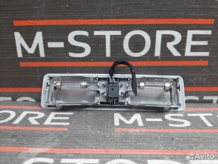 Плафон освещения Bmw 5-Series E39 M54B25 (256S5)