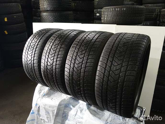 Pirelli Scorpion Winter 2 285/40 R21